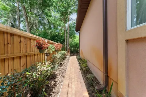 552 NW 136th Street Newberry FL 32669