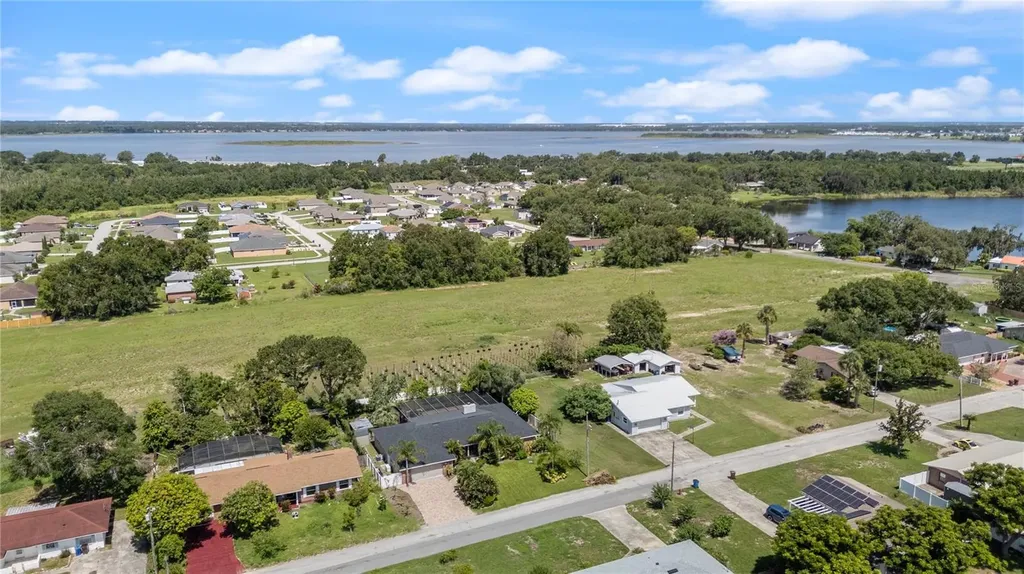 209 7th Street S Haines City FL 33844