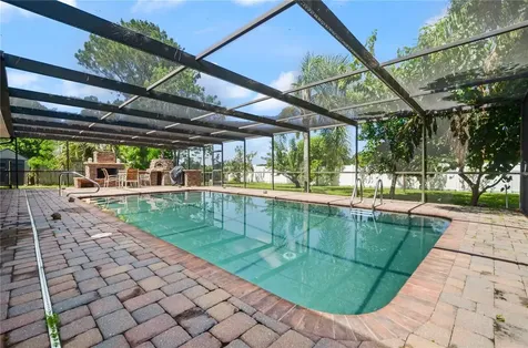 209 7th Street S Haines City FL 33844