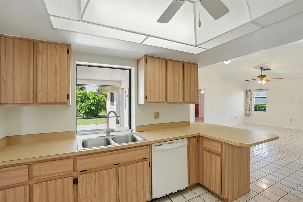 268 SE 46th Terrace Cape Coral FL 33904