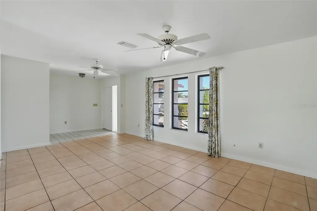 268 SE 46th Terrace Cape Coral FL 33904