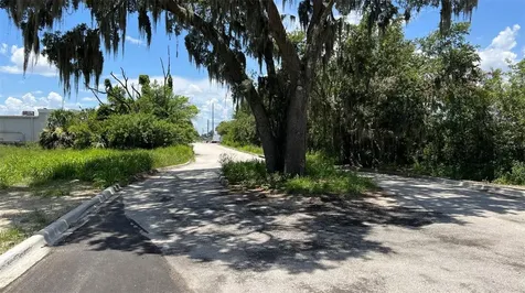 Abundant Life Drive Auburndale FL 33823