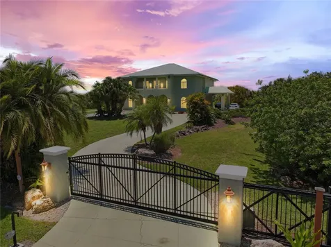 4710 Troydale Road Tampa FL 33615