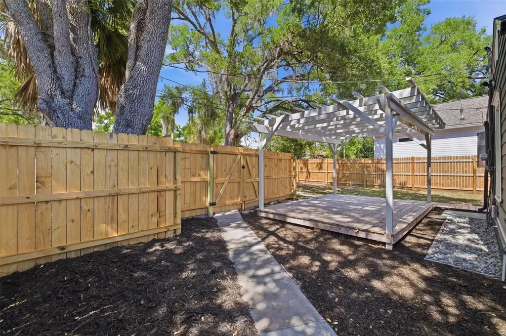 1225 22nd Avenue S St Petersburg FL 33705