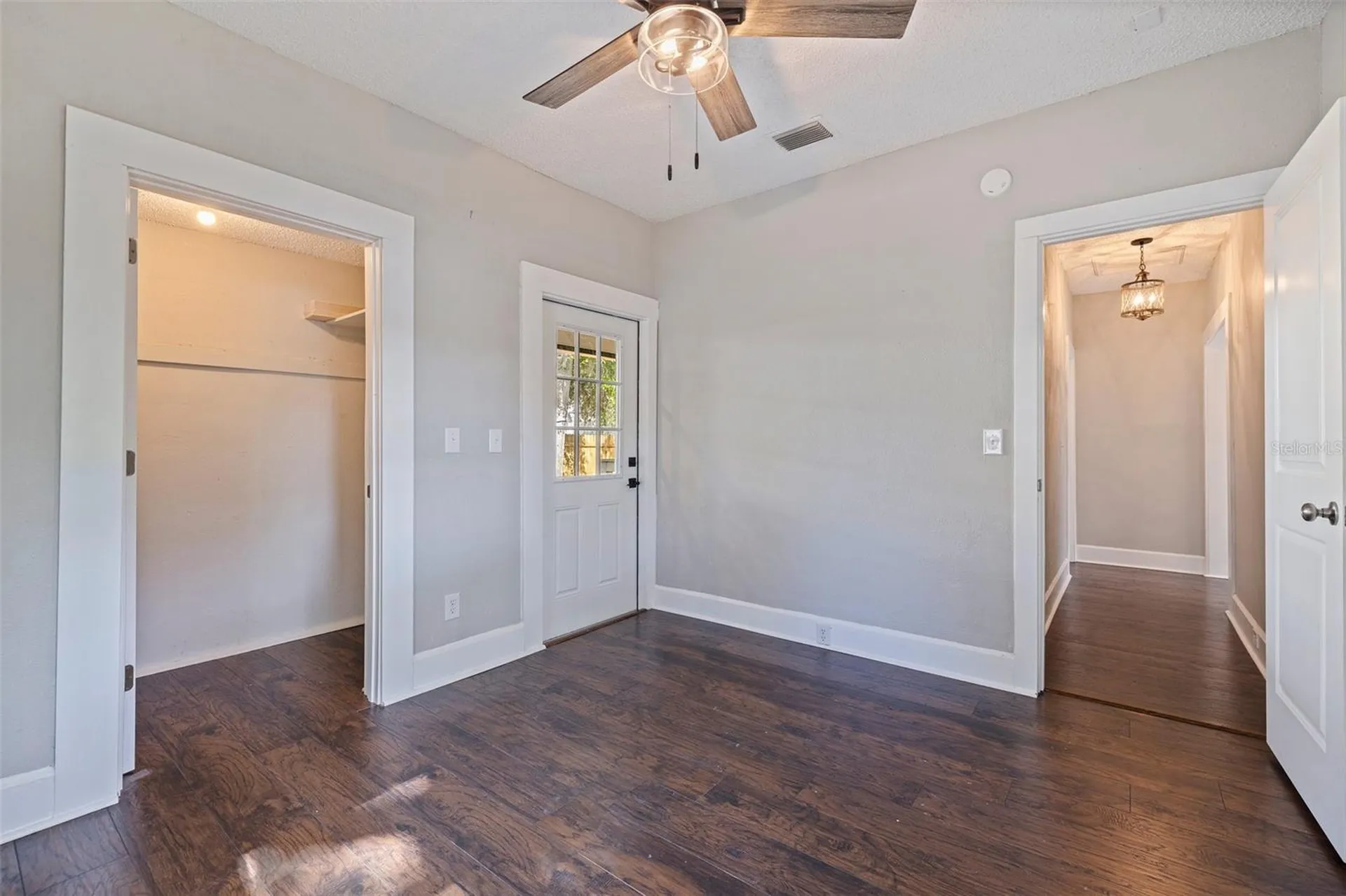 1225 22nd Avenue S St Petersburg FL 33705