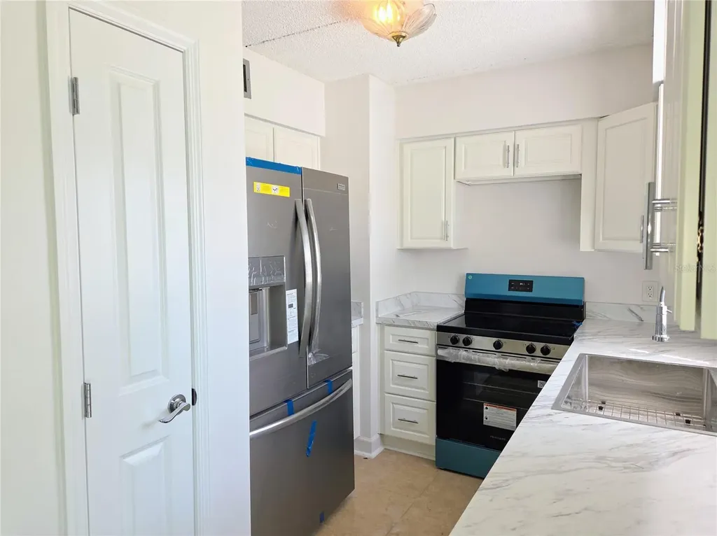 6925-A Avenue Des Palais South Pasadena FL 33707