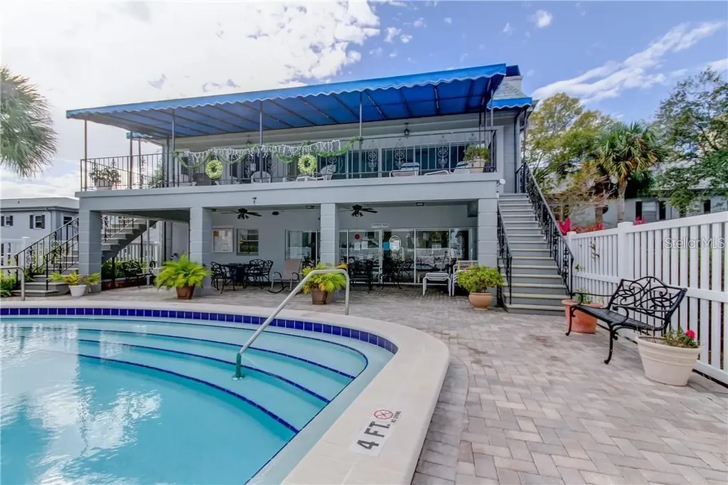 6925-A Avenue Des Palais South Pasadena FL 33707