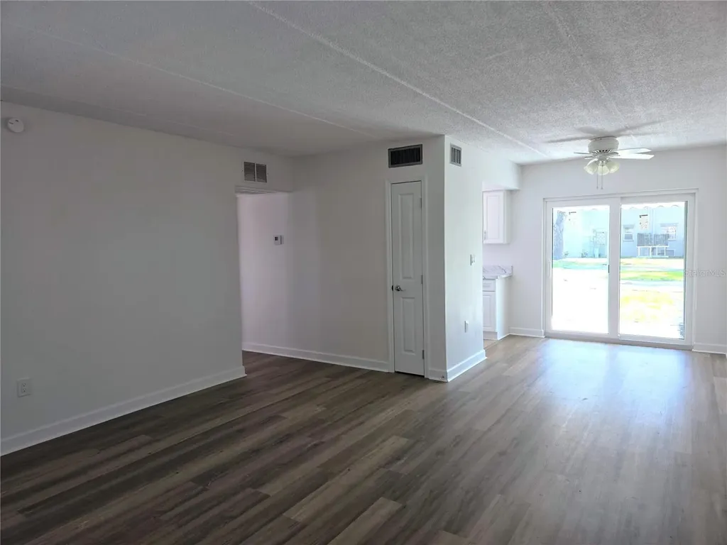 6925-A Avenue Des Palais South Pasadena FL 33707