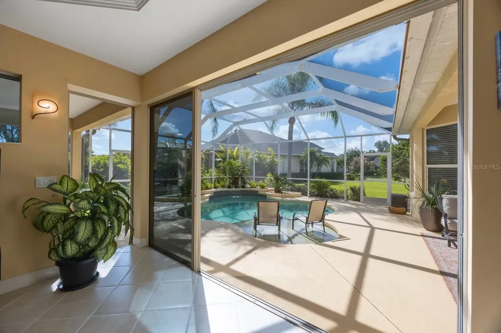 7615 Charleston Street Bradenton FL 34201