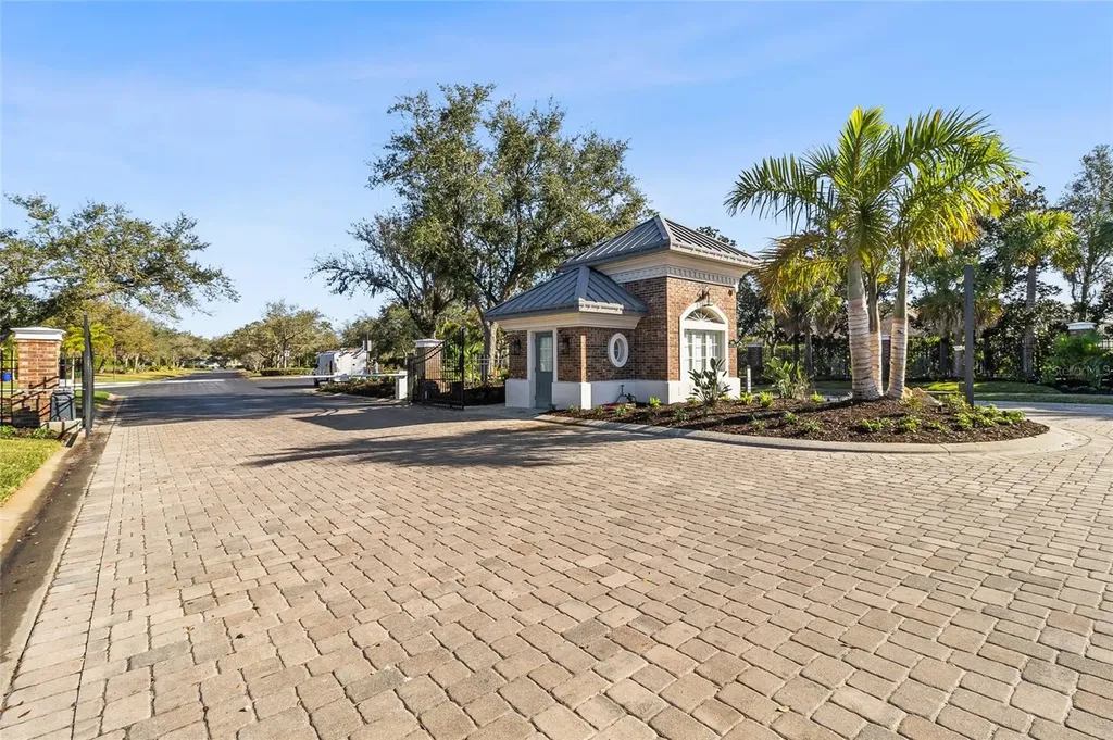 7615 Charleston Street Bradenton FL 34201