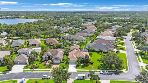 7615 Charleston Street Bradenton FL 34201