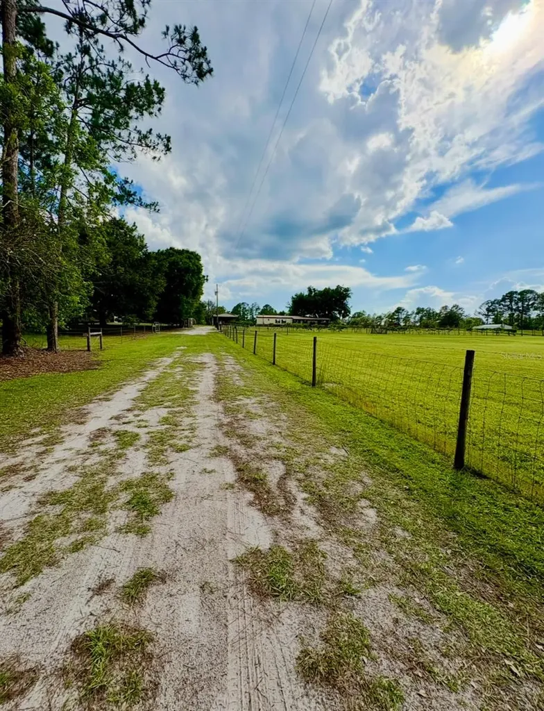 44645 Misty Isle Drive Deland FL 32720