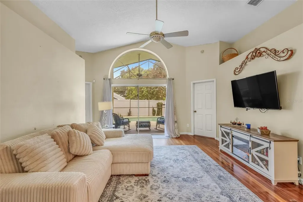 1906 Chathamoor Drive Orlando FL 32835