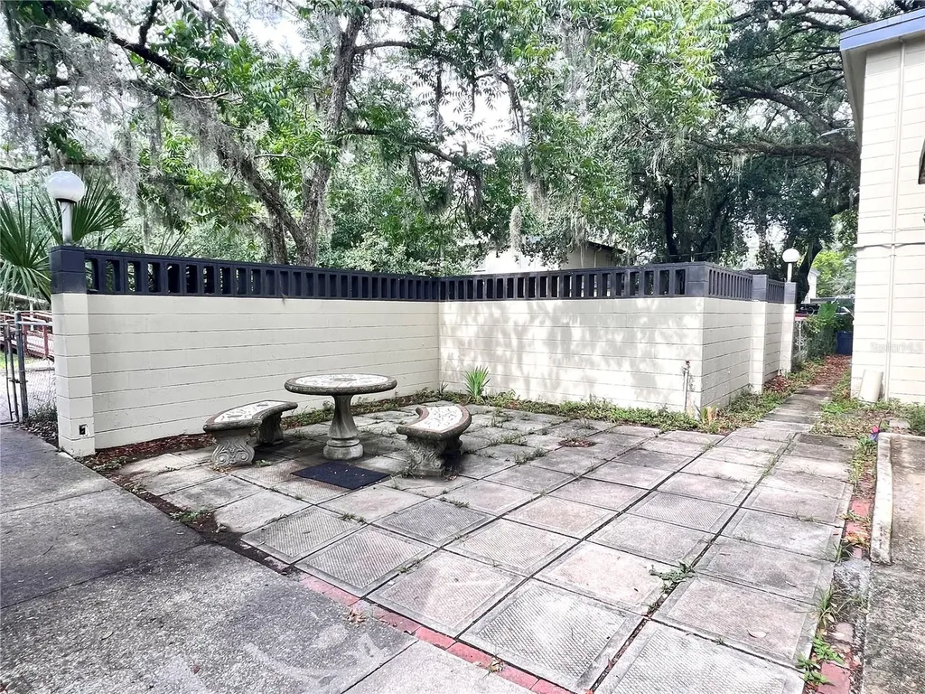 1303 NW 6th Street Gainesville FL 32601