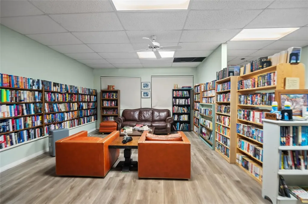 9860 62nd Terrace N St Petersburg FL 33708