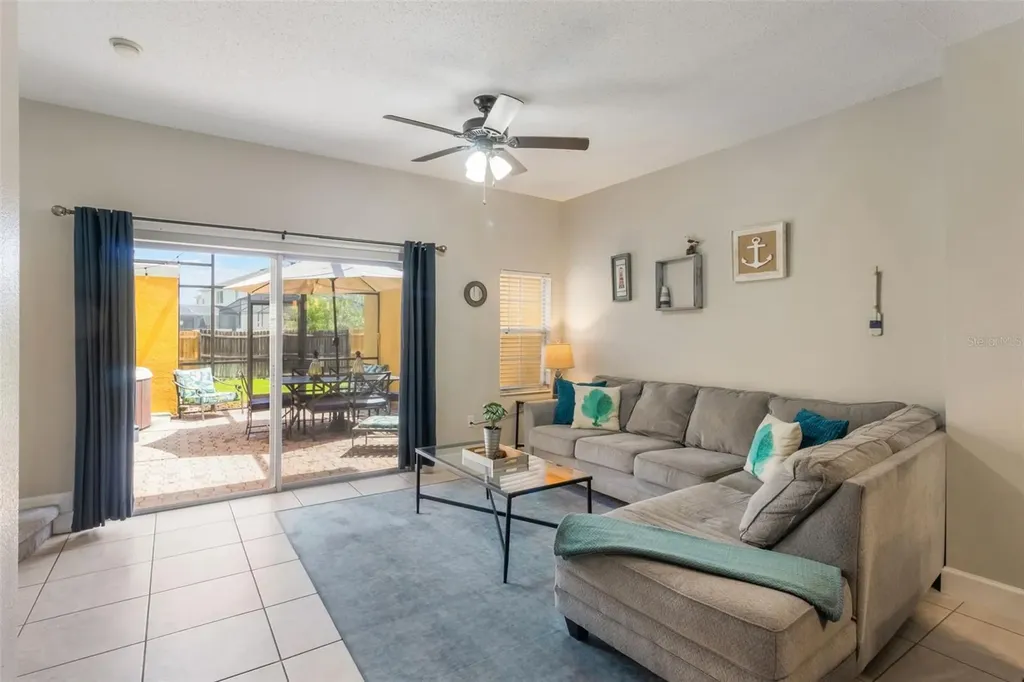 4733 Vero Beach Place Kissimmee FL 34746