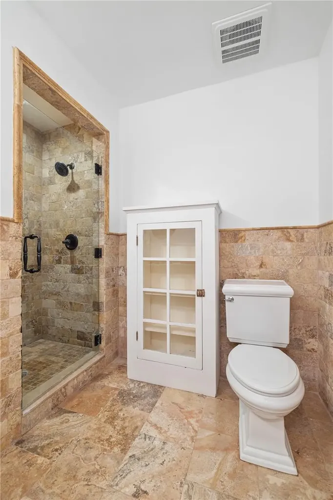 2709 W Bay Avenue Tampa FL 33611