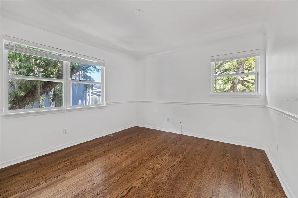 2709 W Bay Avenue Tampa FL 33611