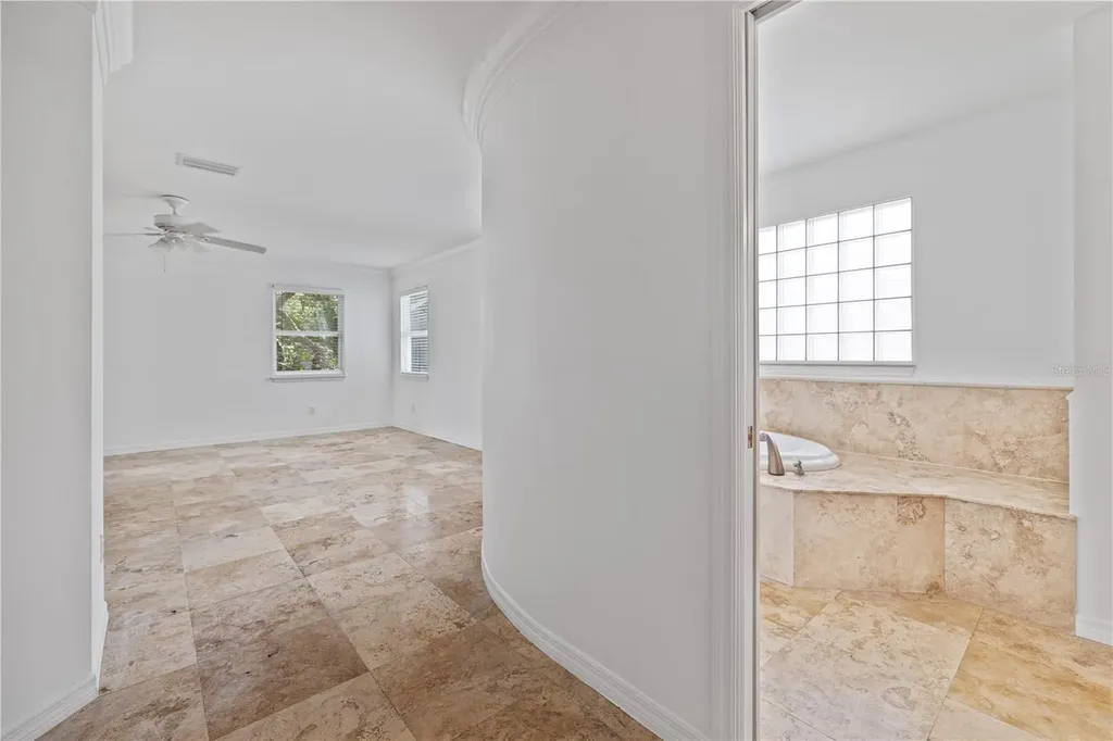 2709 W Bay Avenue Tampa FL 33611