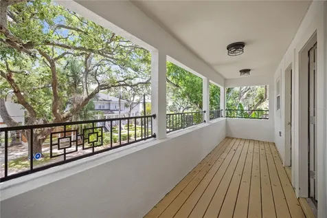 2709 W Bay Avenue Tampa FL 33611