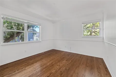 2709 W Bay Avenue Tampa FL 33611