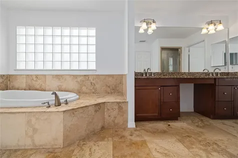 2709 W Bay Avenue Tampa FL 33611