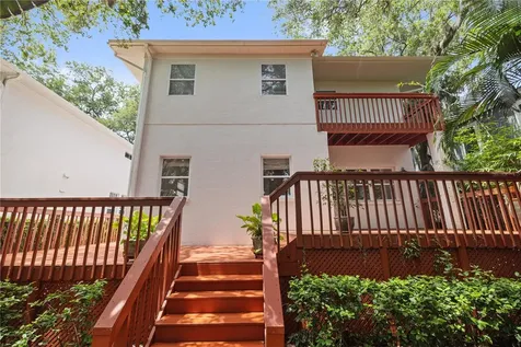 2709 W Bay Avenue Tampa FL 33611
