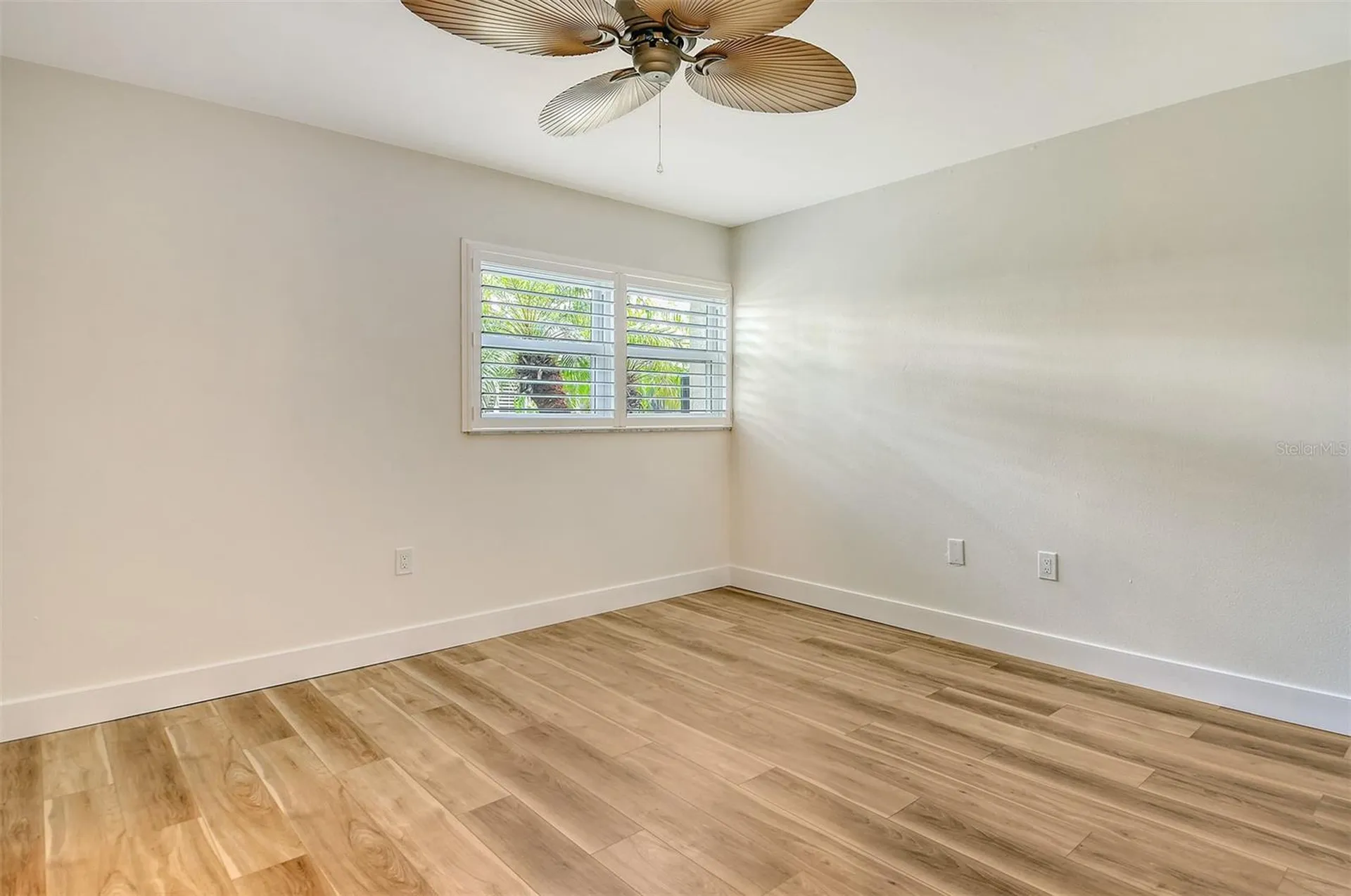 119 Whispering Sands Circle Sarasota FL 34242