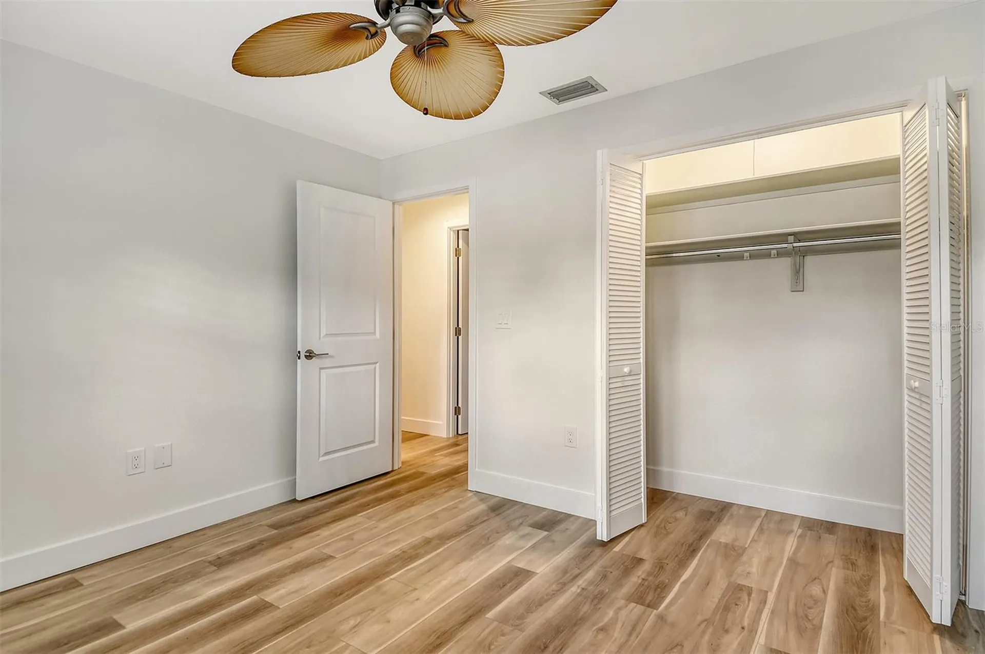 119 Whispering Sands Circle Sarasota FL 34242