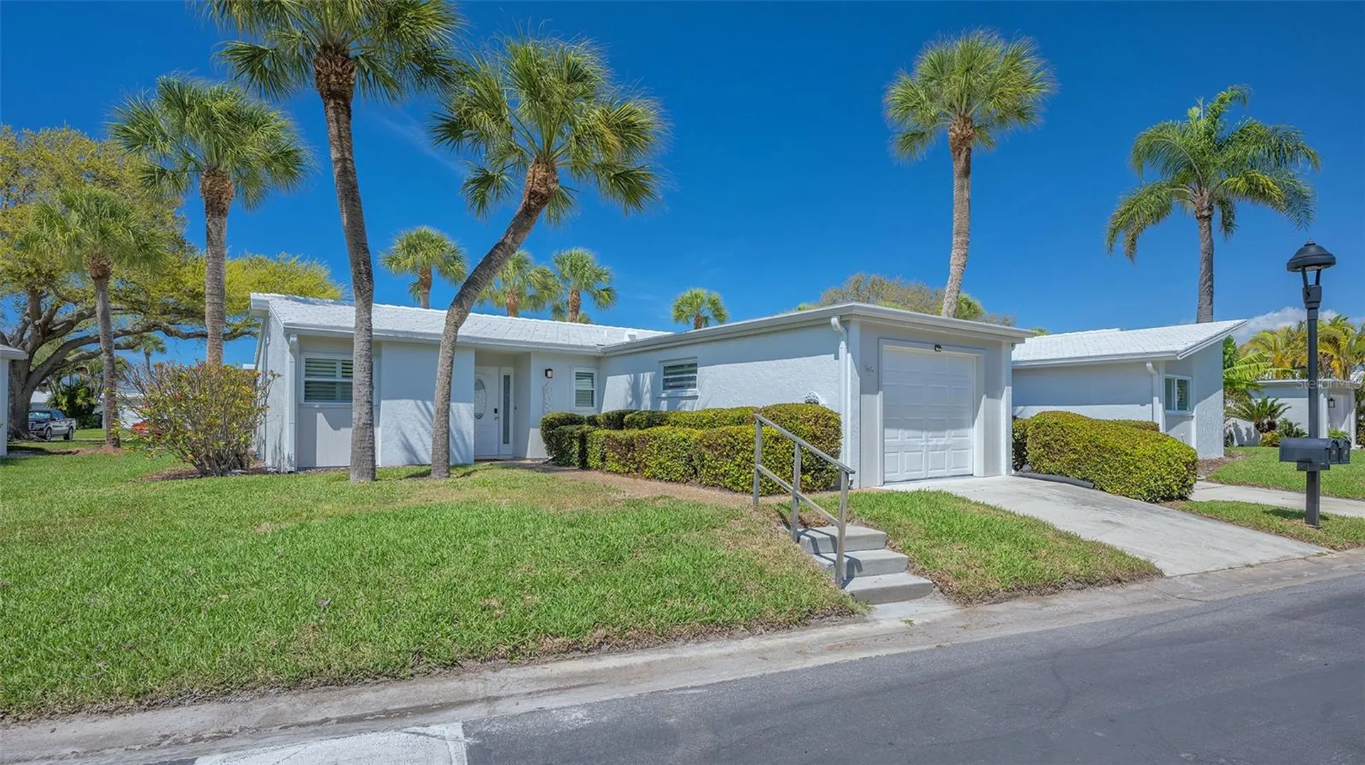 119 Whispering Sands Circle Sarasota FL 34242
