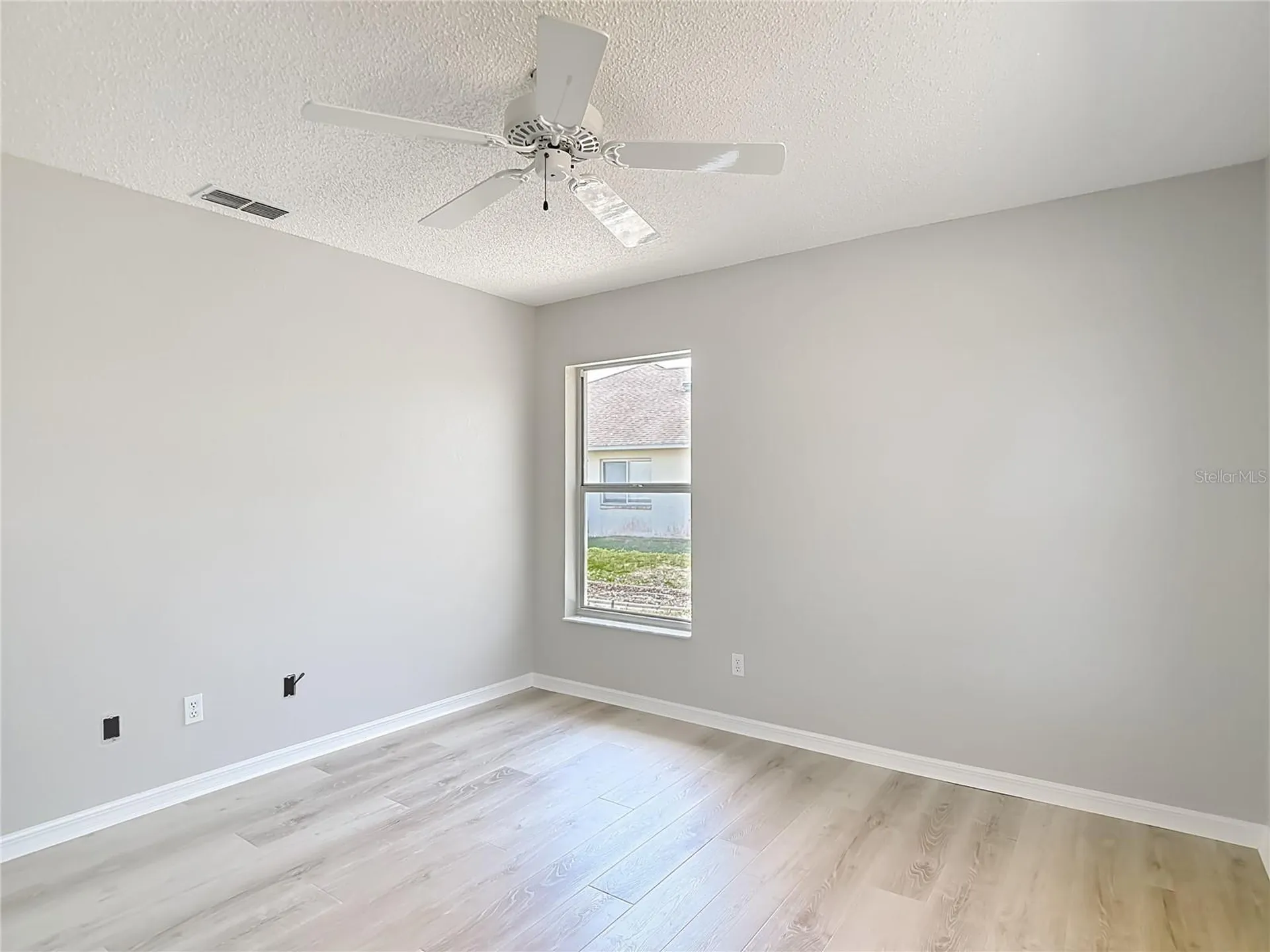 1039 Greenturf Road Spring Hill FL 34608
