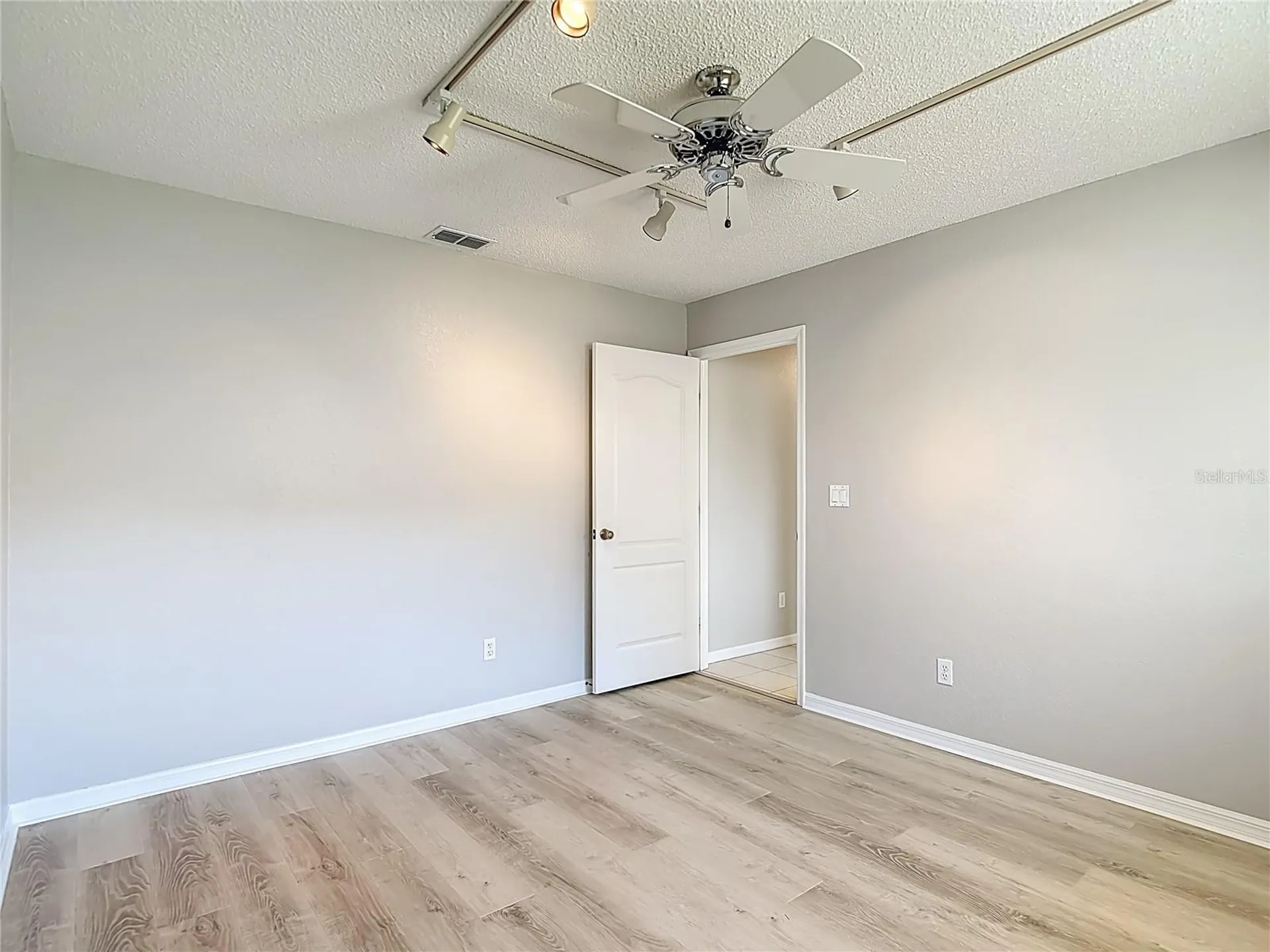 1039 Greenturf Road Spring Hill FL 34608