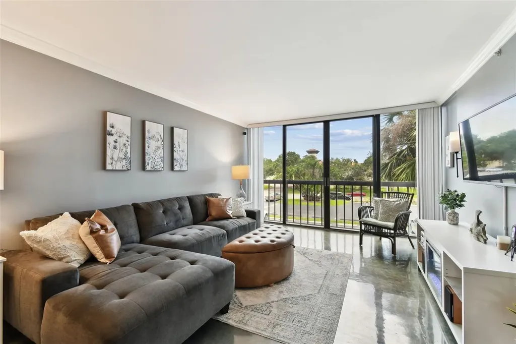 255 Dolphin Point Clearwater Beach FL 33767