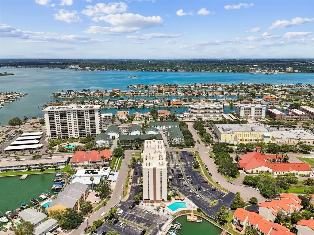 255 Dolphin Point Clearwater Beach FL 33767