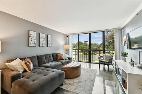 255 Dolphin Point Clearwater Beach FL 33767