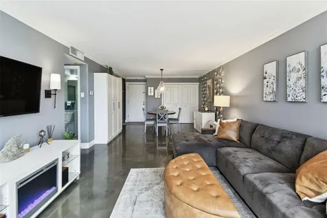 255 Dolphin Point Clearwater Beach FL 33767