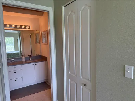 5320 Hyland Hills Avenue Sarasota FL 34241