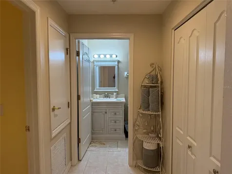 5320 Hyland Hills Avenue Sarasota FL 34241