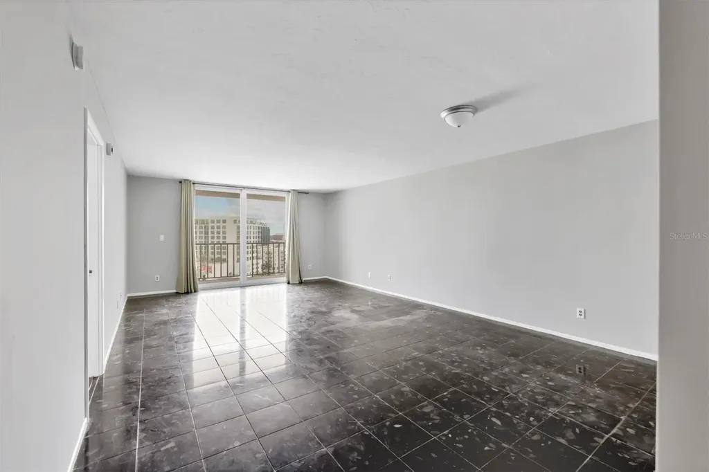 101 S Gulfstream Avenue Sarasota FL 34236