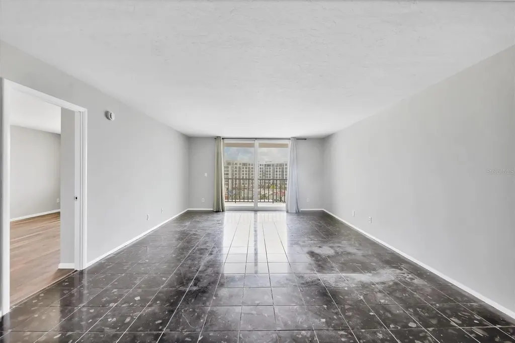 101 S Gulfstream Avenue Sarasota FL 34236