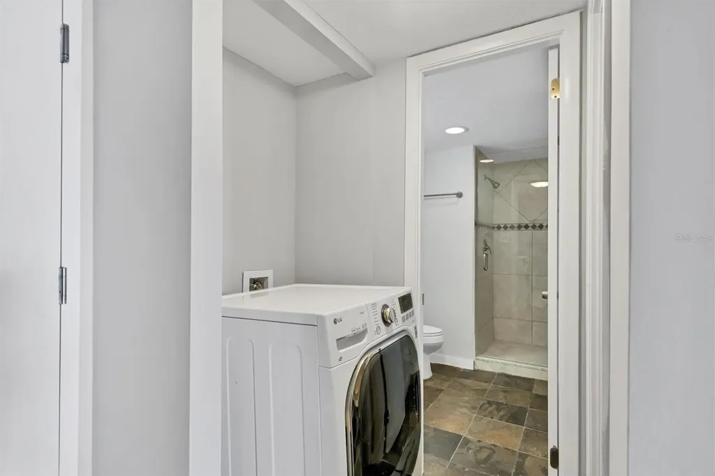 101 S Gulfstream Avenue Sarasota FL 34236