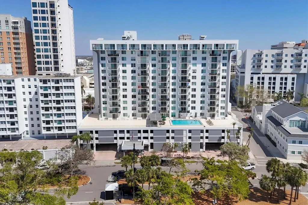 101 S Gulfstream Avenue Sarasota FL 34236