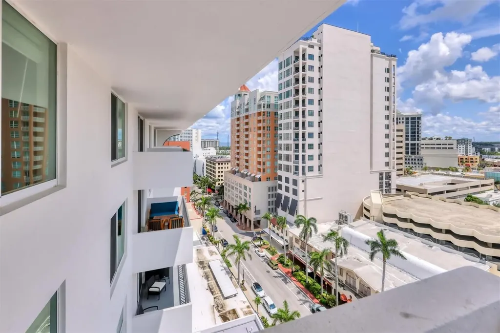 101 S Gulfstream Avenue Sarasota FL 34236