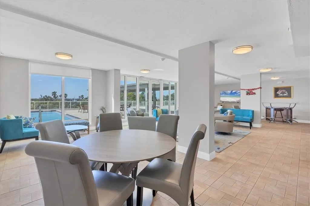 101 S Gulfstream Avenue Sarasota FL 34236