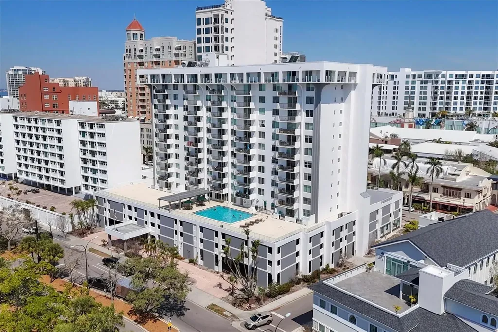 101 S Gulfstream Avenue Sarasota FL 34236