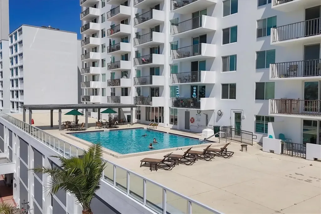 101 S Gulfstream Avenue Sarasota FL 34236