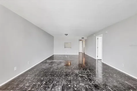 101 S Gulfstream Avenue Sarasota FL 34236