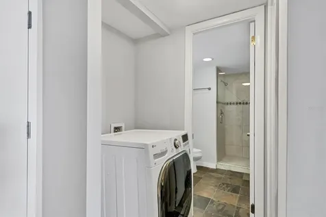 101 S Gulfstream Avenue Sarasota FL 34236