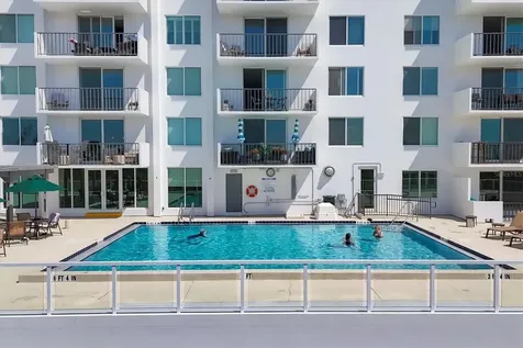 101 S Gulfstream Avenue Sarasota FL 34236