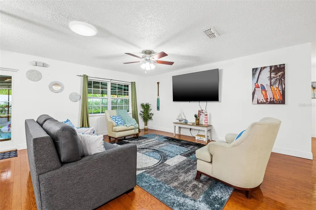 1242 Whisper Drive Largo FL 33770